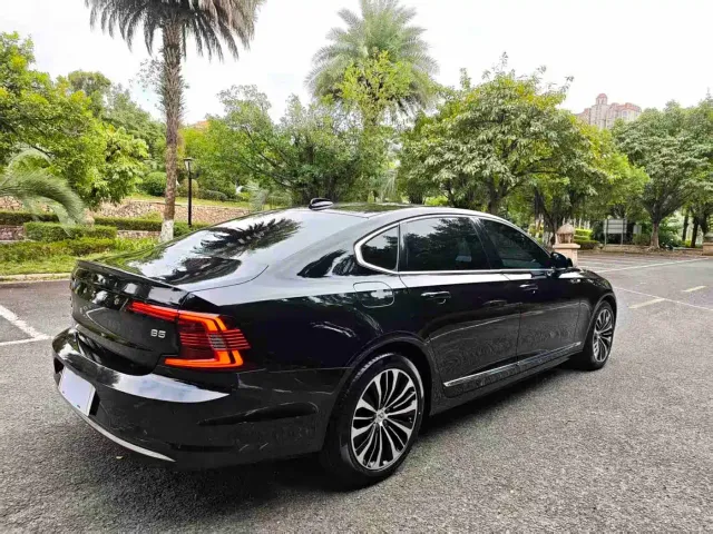 Volvo S90 — Фото автомобиля 7