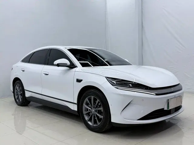 BYD Qin L — Фото автомобиля 3
