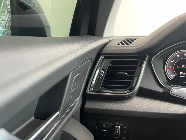Audi Q5L — Фото автомобиля 13
