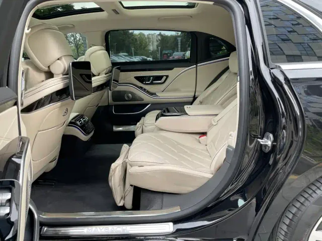 Mercedes-Benz Maybach S-Class — Фото автомобиля 12