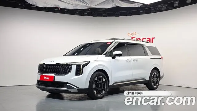 Фотография автомобиля — Kia Carnival 4th Gen
