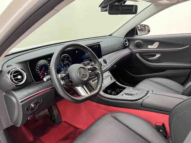 Mercedes-Benz E-Class — Фото автомобиля 8