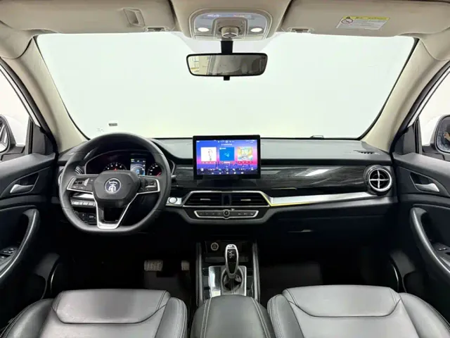 BYD Song — Фото автомобиля 4