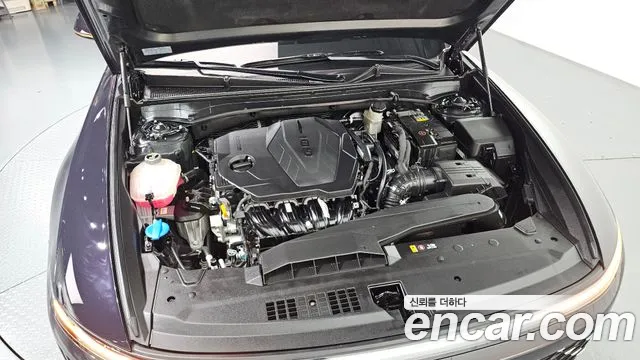 Hyundai Grandeur GN7 — Фото автомобиля 9