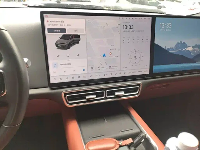Li Auto L8 — Фото автомобиля 8