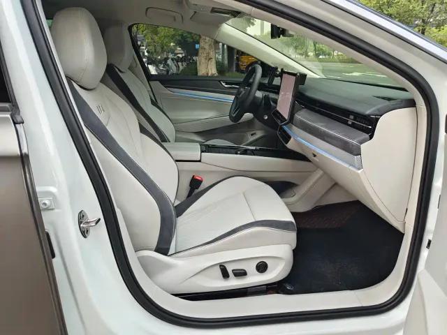 Volkswagen ID.7 Vizzion — Фото автомобиля 24