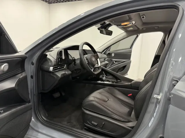 Hyundai Elantra — Фото автомобиля 6