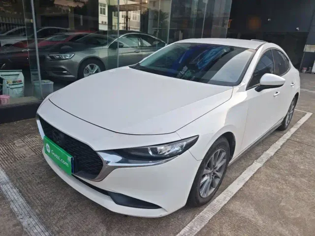 Фотография автомобиля — Mazda Axela