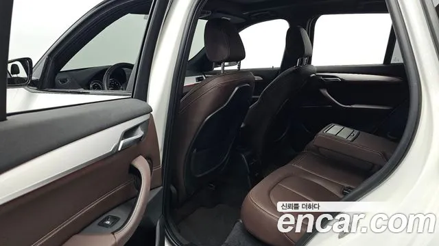 BMW X1 — Фото автомобиля 11