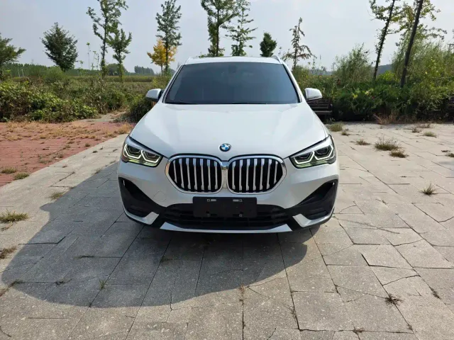 BMW X1 — Фото автомобиля 2
