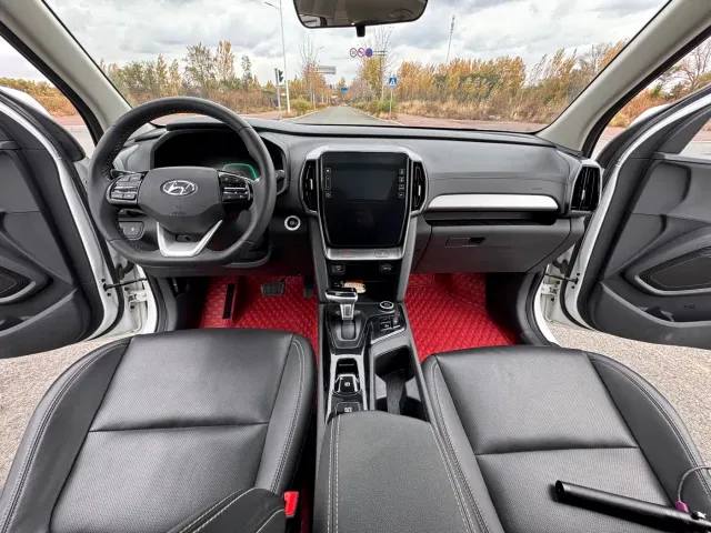 Hyundai ix35 — Фото автомобиля 11