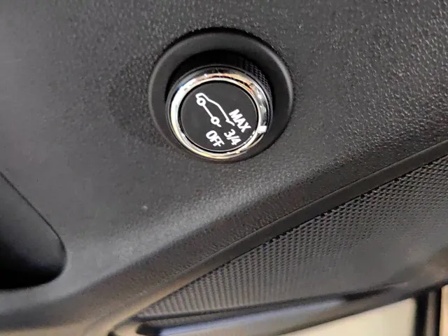 Buick Envision S — Фото автомобиля 13