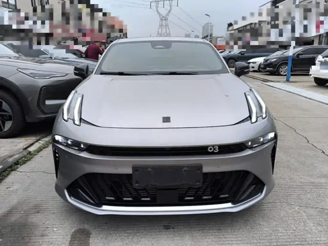 Lynk & Co 03 — Фото автомобиля 2