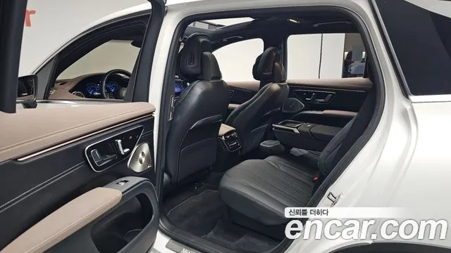 Mercedes-Benz EQS — Фото автомобиля 11