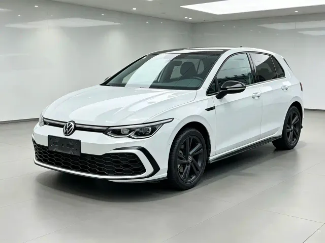 Фотография автомобиля — Volkswagen Golf