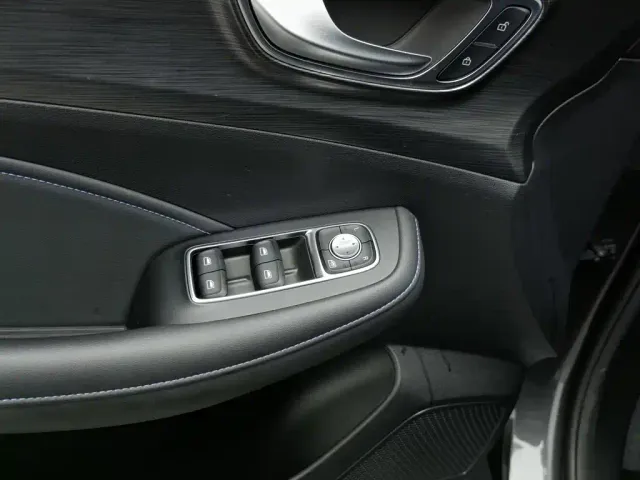 Roewe RX5 — Фото автомобиля 9