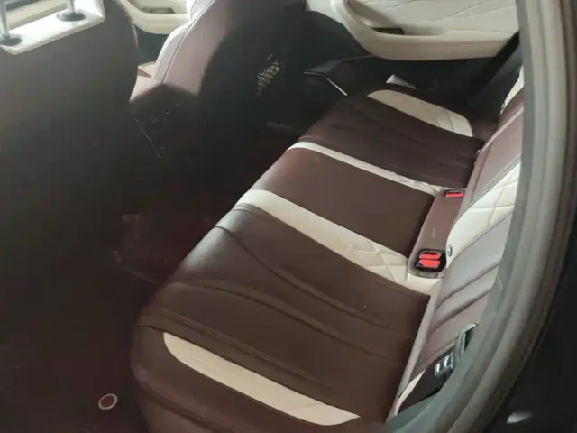 Geely Xingyue L — Фото автомобиля 11