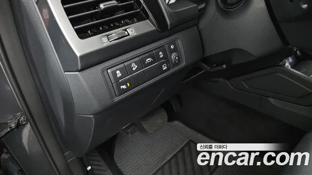 KG_Mobility_Ssangyong Rexton Новый Rexton Sport Khan Дизель 2.2 4WD — Фото автомобиля 16