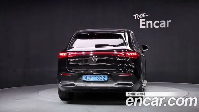Mercedes-Benz EQE — Фото автомобиля 4