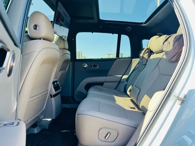 Li Auto i6 — Фото автомобиля 6
