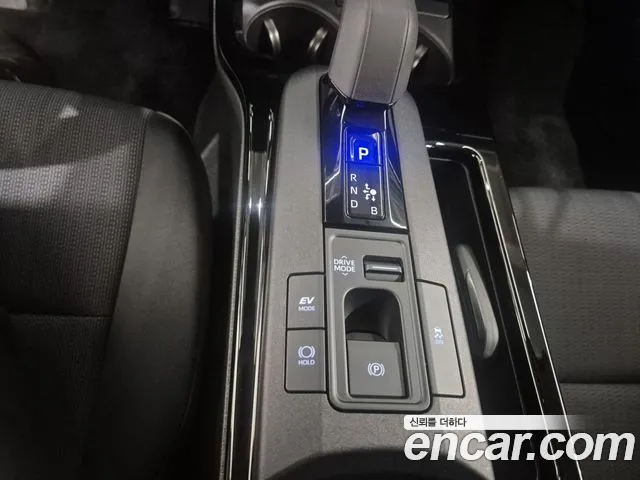 Toyota Prius — Фото автомобиля 9