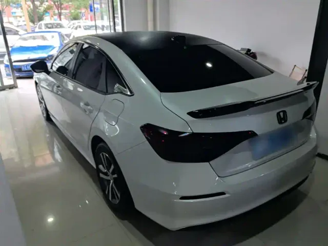 Honda Civic — Фото автомобиля 4