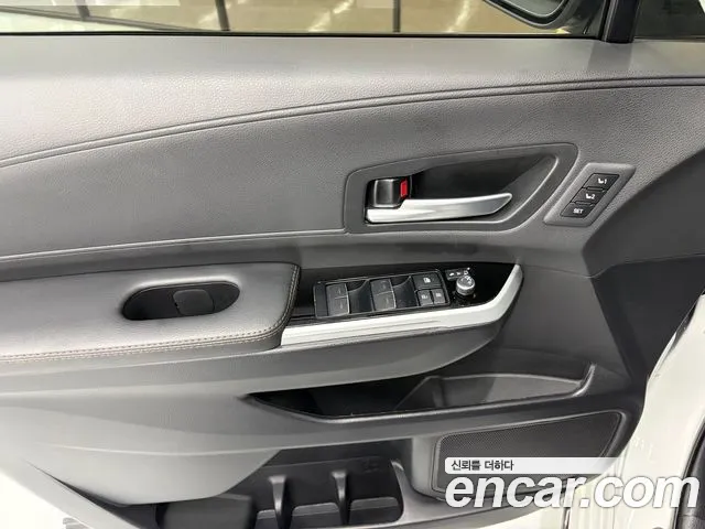 Toyota Sienna Generation 4 — Фото автомобиля 11