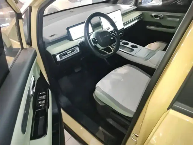 GAC Aion Y — Фото автомобиля 15