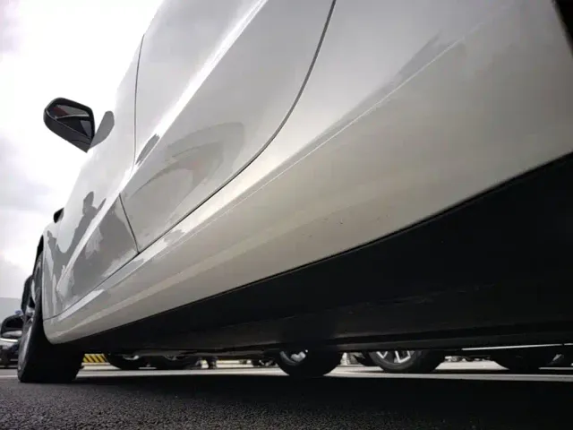 Tesla Model 3 — Фото автомобиля 21