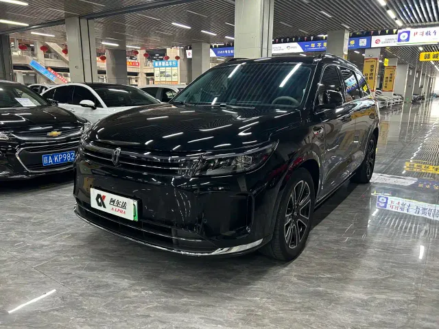 Фотография автомобиля — Aito M7