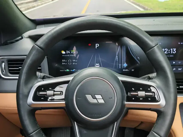 Li Auto ONE — Фото автомобиля 9