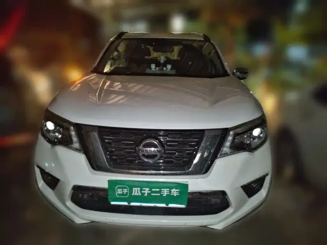 Nissan Terra — Фото автомобиля 2