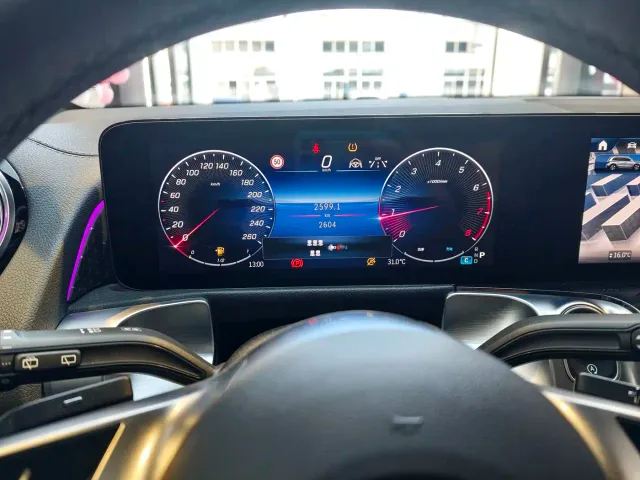Mercedes-Benz GLB-Class — Фото автомобиля 7