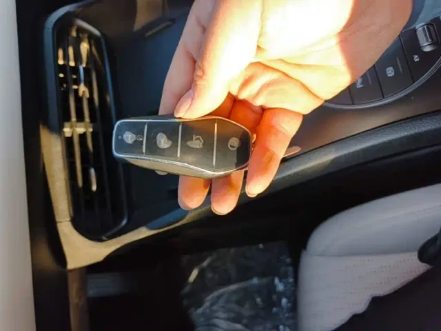 BYD Seal 05 DM-i — Фото автомобиля 8