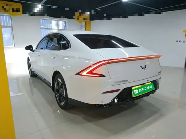 Wuling Starlight — Фото автомобиля 4