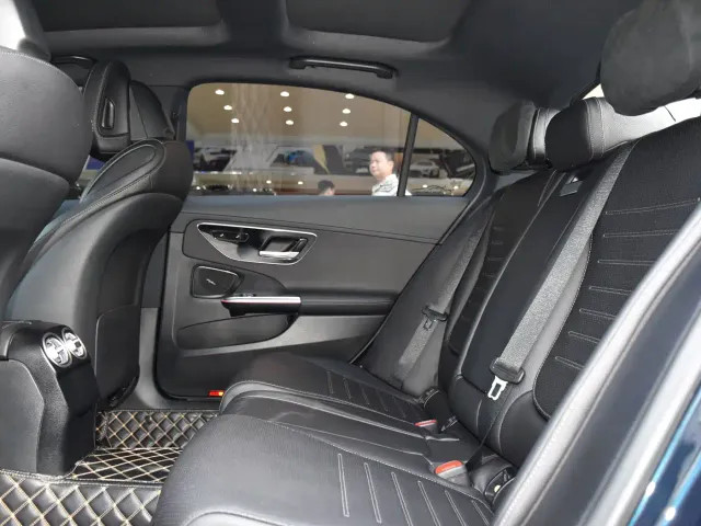 Mercedes-Benz C-Class — Фото автомобиля 13