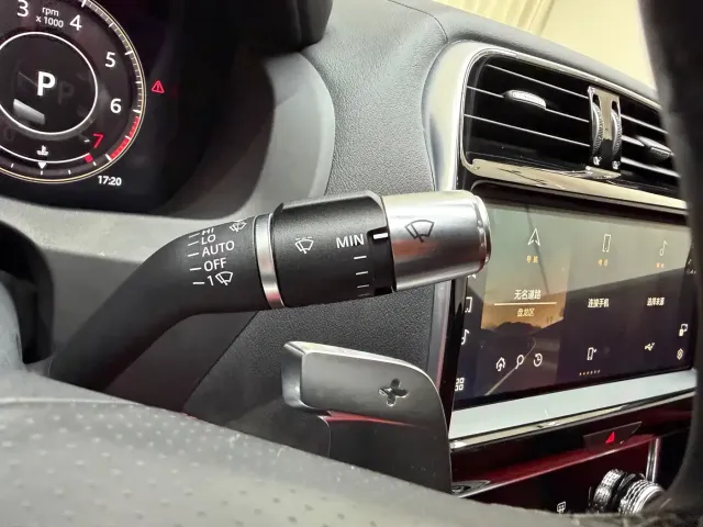 Jaguar XEL — Фото автомобиля 22