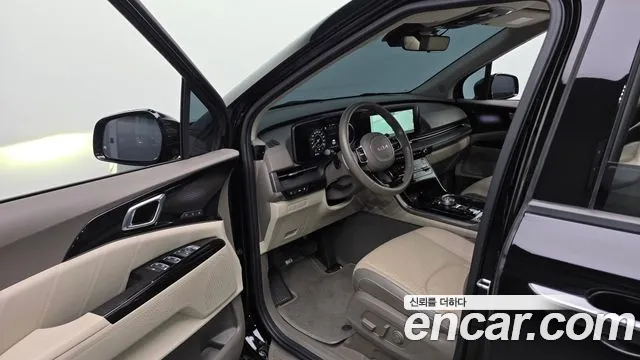 Kia Carnival Generation 4 — Фото автомобиля 15