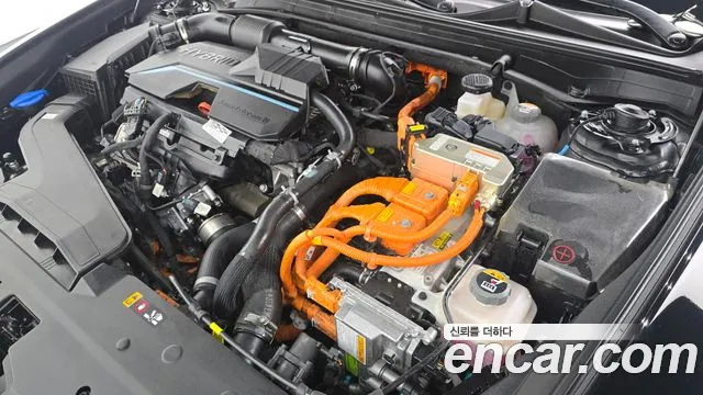 Hyundai Grandeur GN7 — Фото автомобиля 9