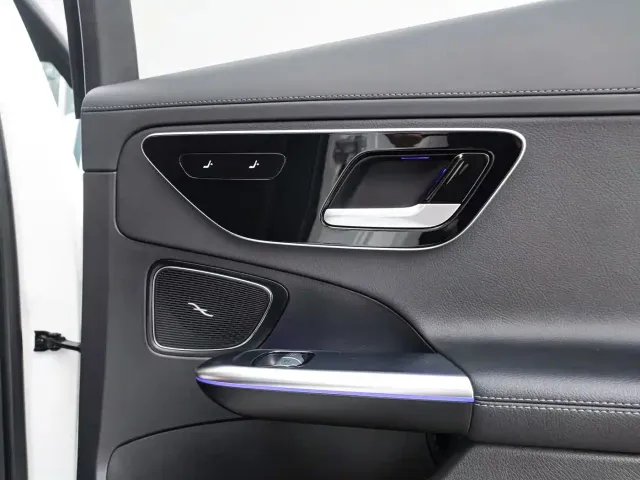 Mercedes-Benz C-Class — Фото автомобиля 15
