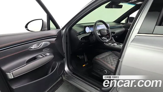 Genesis GV70 — Фото автомобиля 15