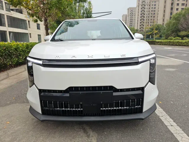 Maxus Dajia 7 — Фото автомобиля 2