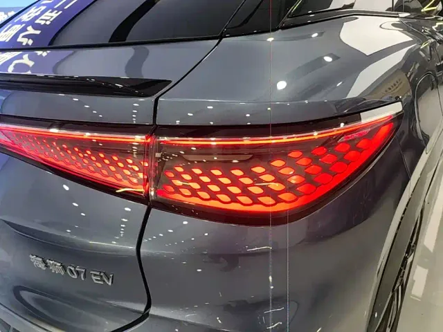 BYD Sealion 07 EV — Фото автомобиля 7