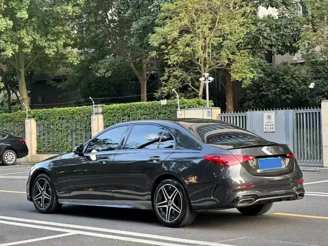 Mercedes-Benz C-Class — Фото автомобиля 4