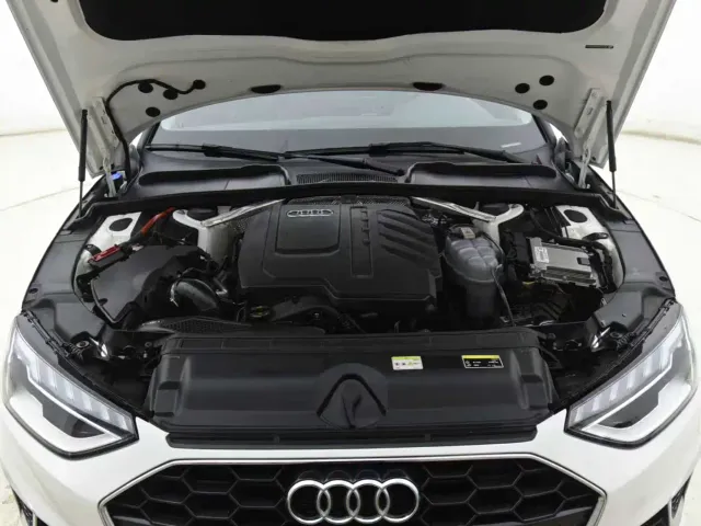 Audi A4L — Фото автомобиля 11