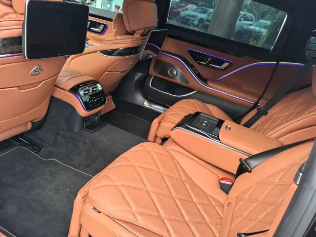 Mercedes-Benz Maybach S-Class — Фото автомобиля 14