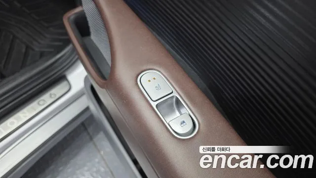 Hyundai Ioniq 6 — Фото автомобиля 30