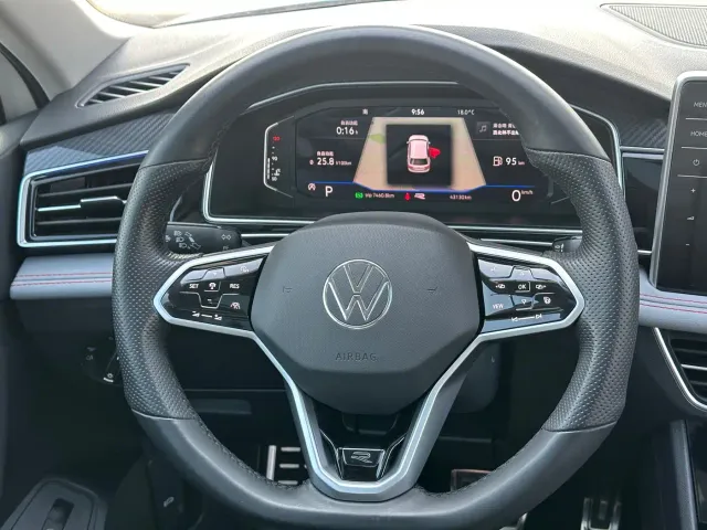 Volkswagen Tiguan L — Фото автомобиля 14