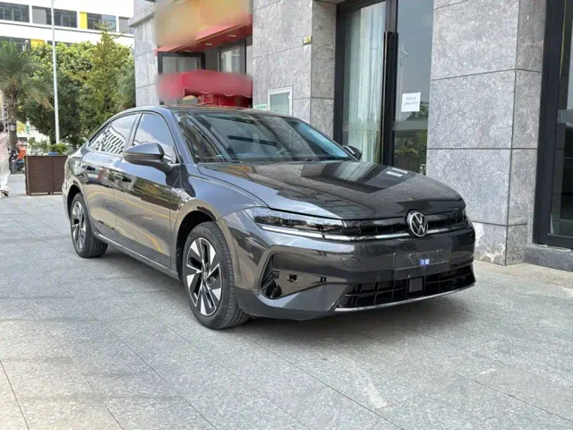 Volkswagen Sagitar — Фото автомобиля 10