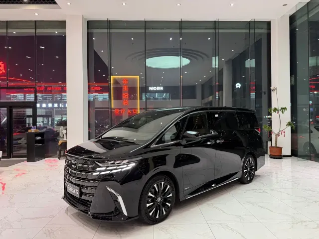 Toyota Alphard — Фото автомобиля 3